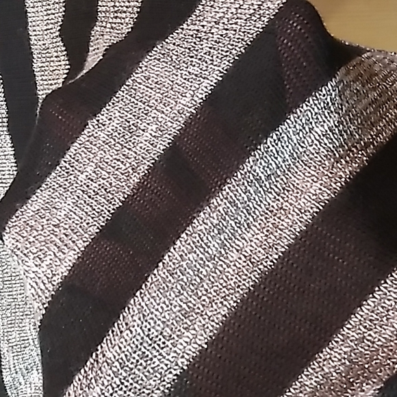 No Boundaries v neck lightweight sweater Women's Medium black & silver w hood - Picture 3 of 5